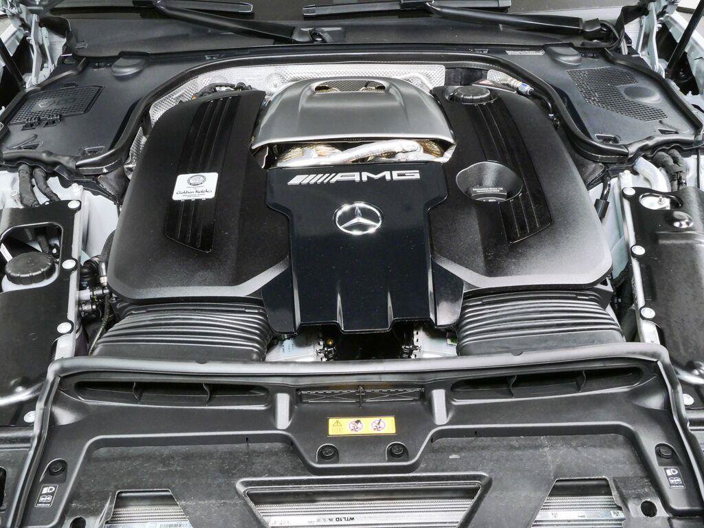 Used 2025 Mercedes-Benz SL 63 AMG 4MATIC image 37