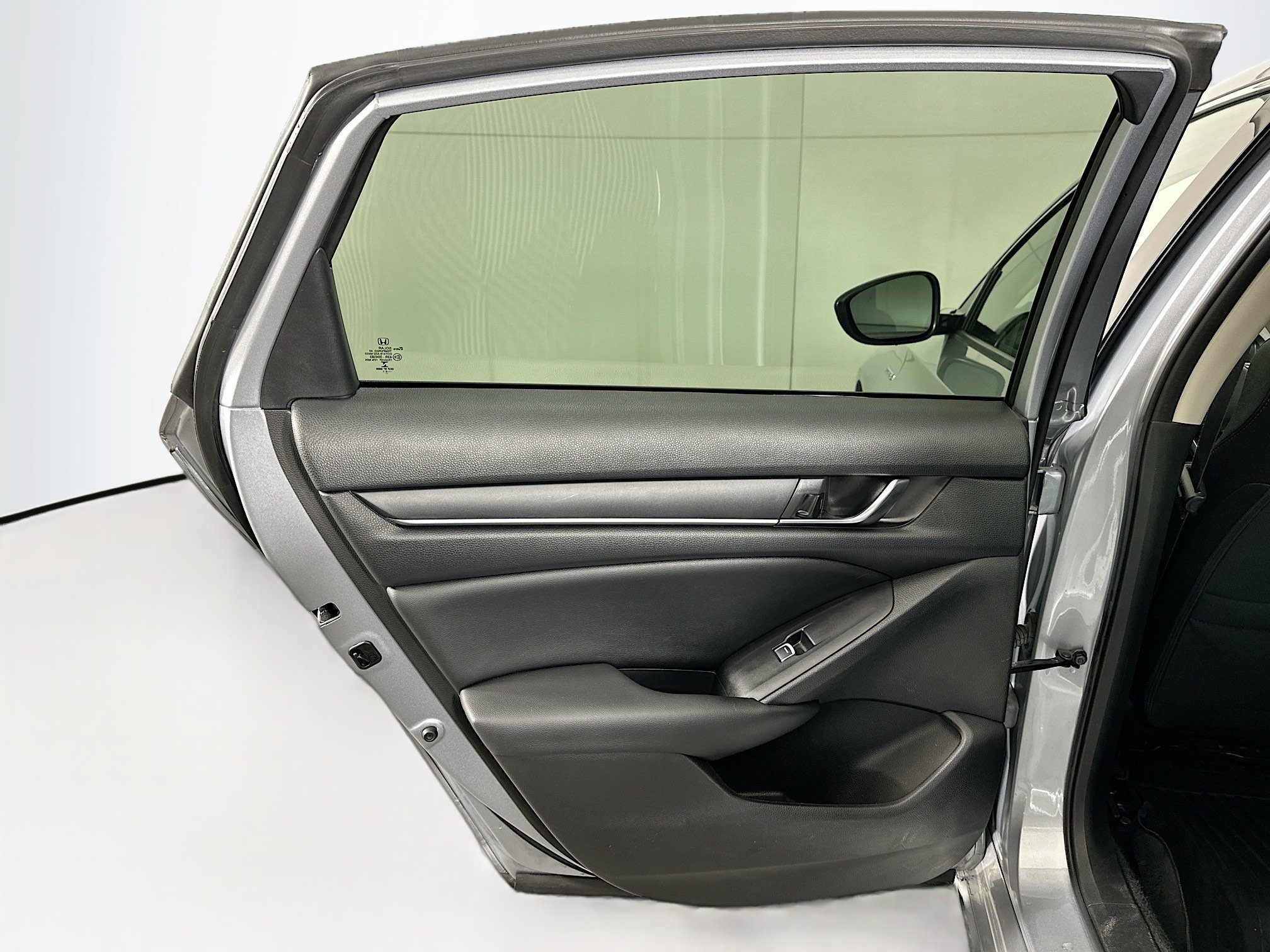Used 2021 Honda Accord EX image 27