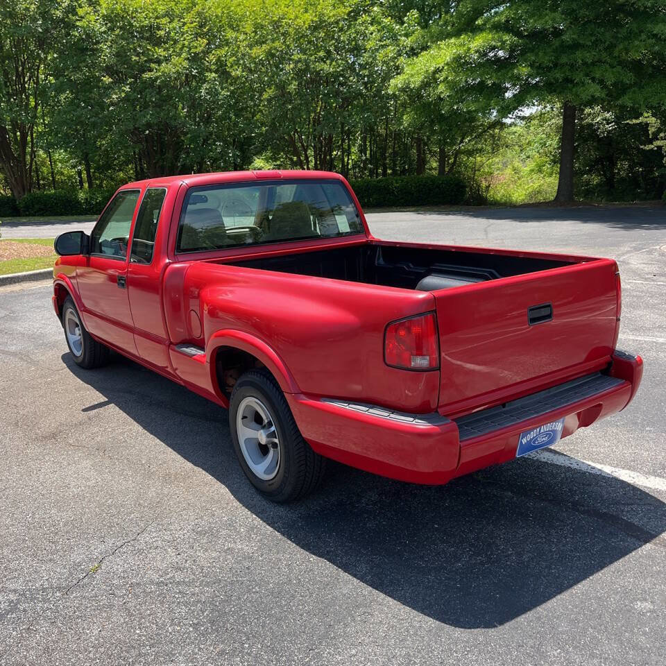 Used 1999 Chevrolet S10 Pickup LS RWD image 4