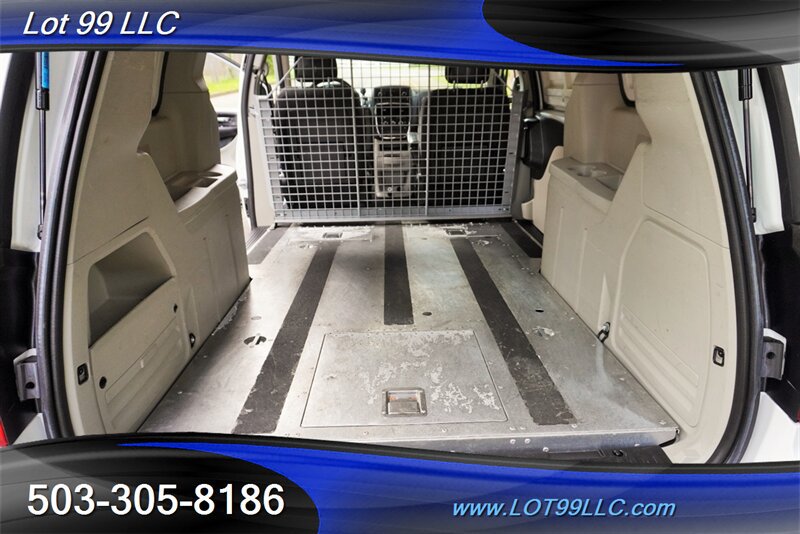 Used 2014 RAM C/V Tradesman w/ UConnect Hands-Free Group FWD image 3