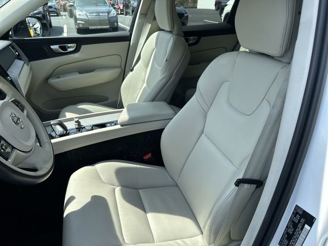 Used 2024 Volvo XC60 B5 Plus w/ Protection Package Premier image 16