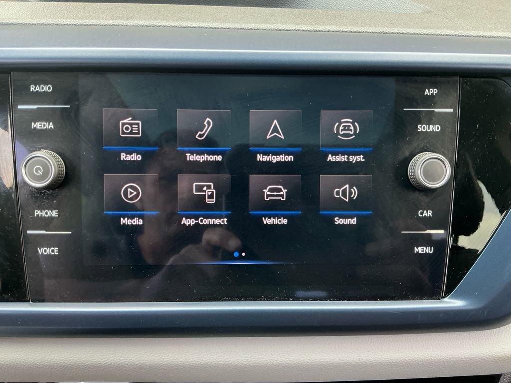 Used 2023 Volkswagen Taos SE w/ Panoramic Sunroof Package image 19