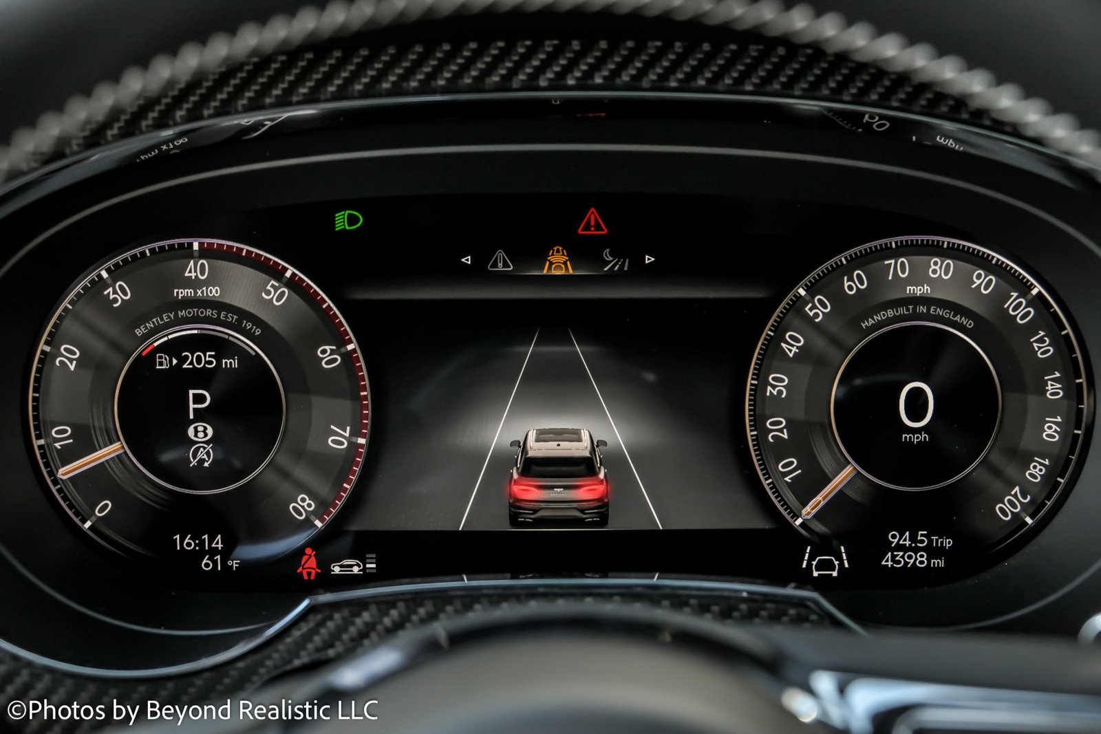 Used 2024 Bentley Bentayga image 35