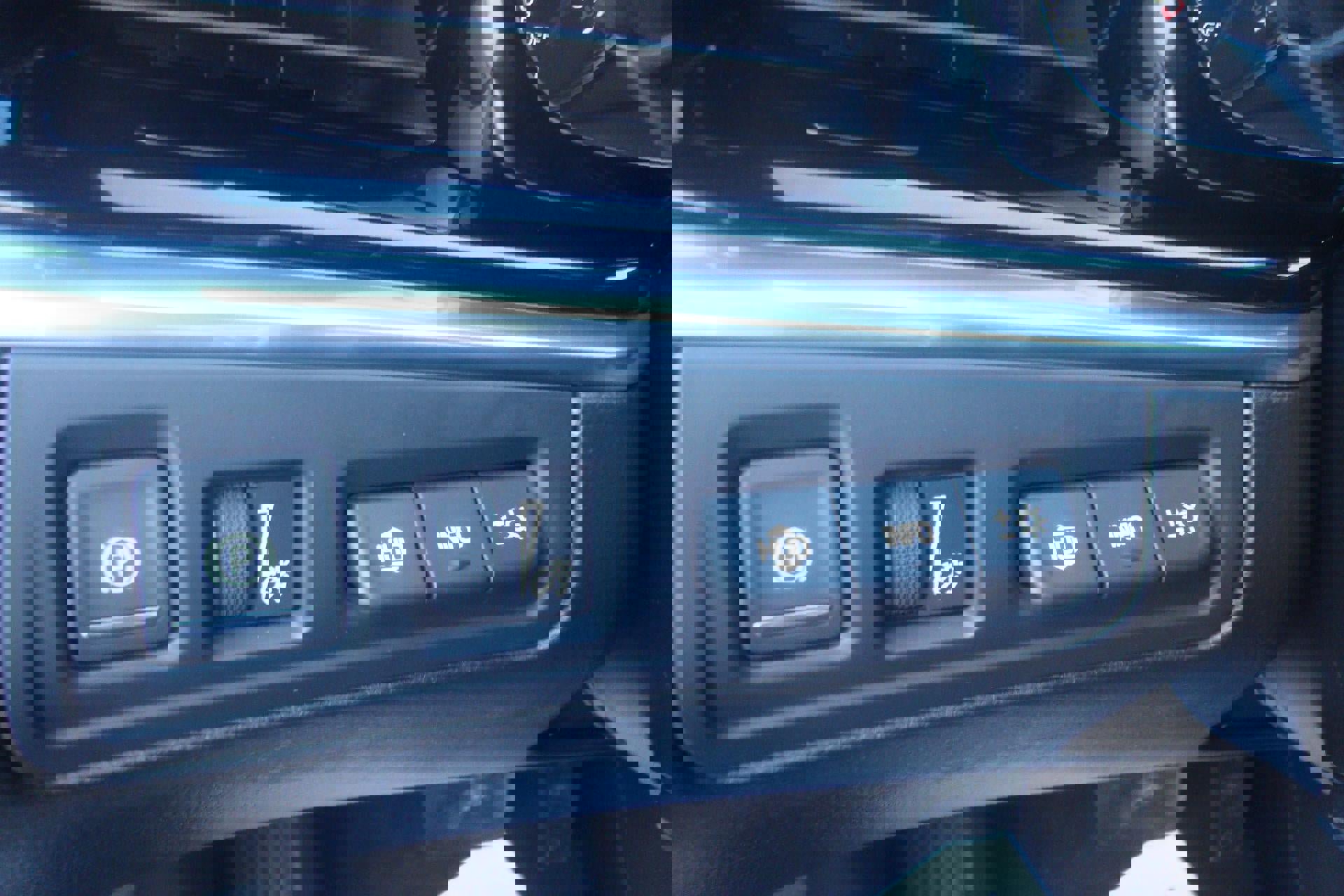 Used 2023 Cadillac XT6 Premium Luxury w/ Technology Package image 12