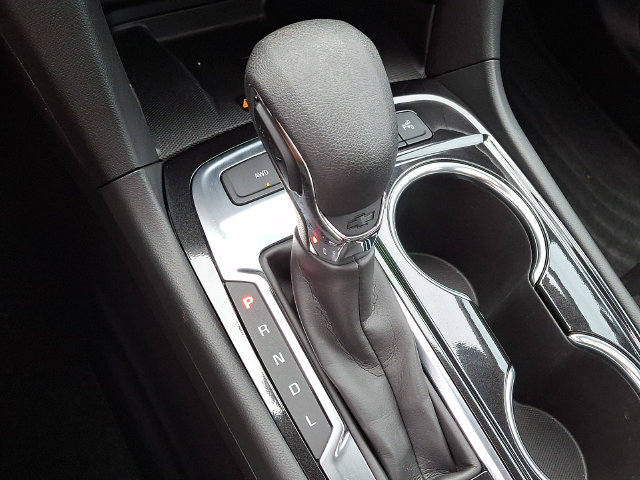 Used 2023 Chevrolet Equinox Premier AWD/4WD image 17