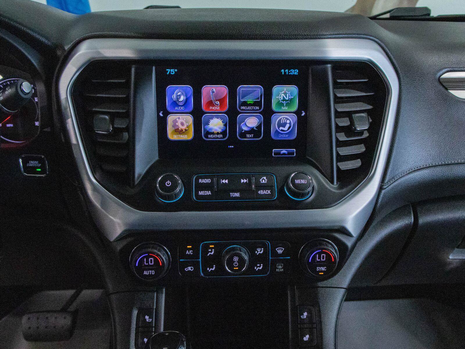 Used 2019 GMC Acadia SLT AWD/4WD image 4