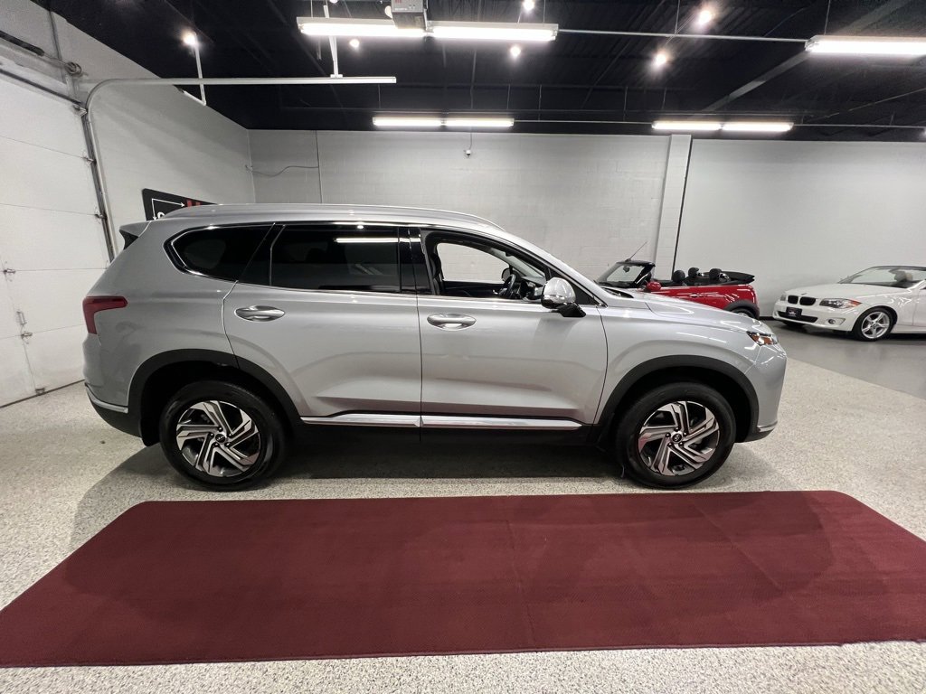 Used 2023 Hyundai Santa Fe SEL w/ Premium Package image 9