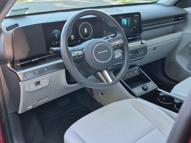 Used 2025 Hyundai Kona SEL FWD image 29