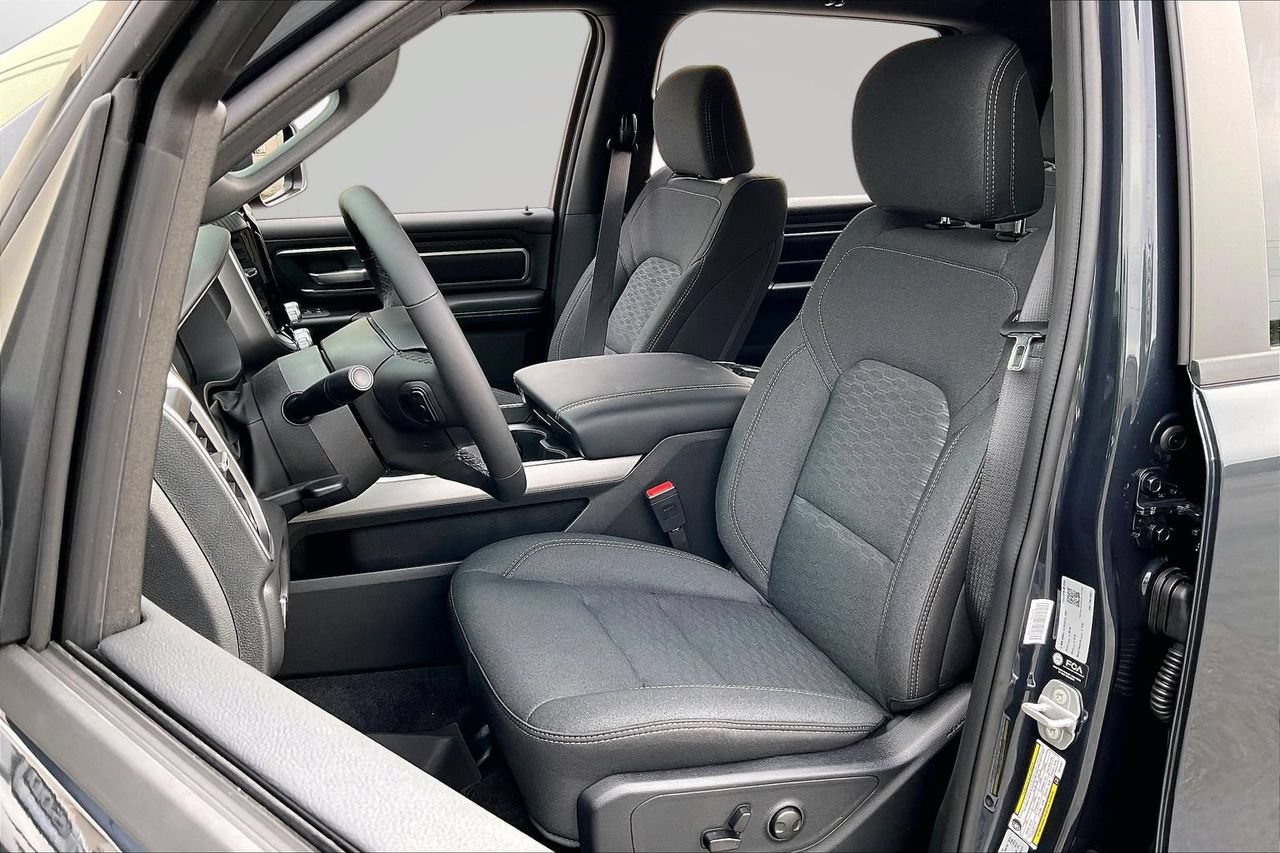 New 2026 RAM 1500 Big Horn AWD/4WD image 17