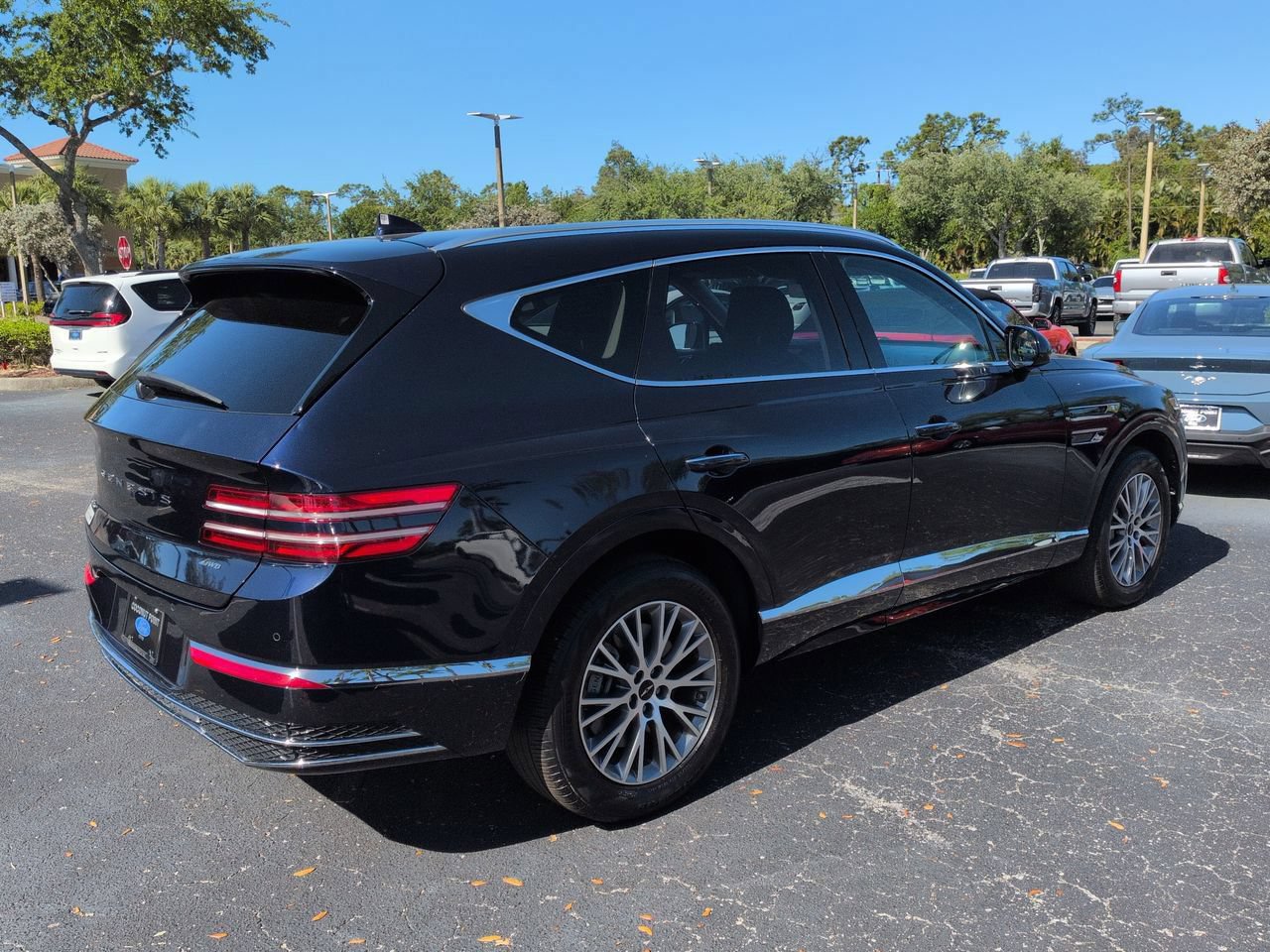 Used 2025 Genesis GV80 2.5T Standard AWD/4WD image 4