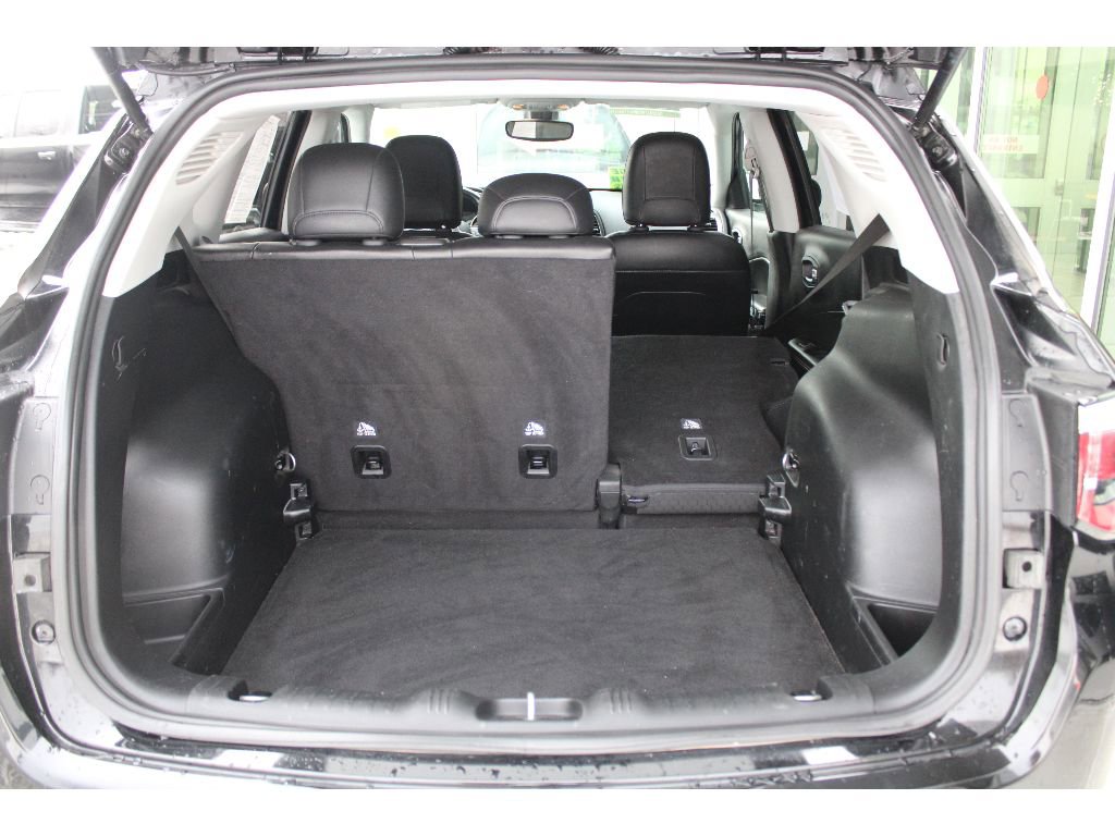 Used 2018 Jeep Compass Latitude w/ Cold Weather Group image 35