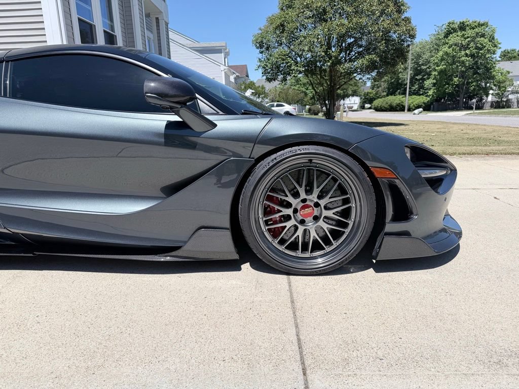 Used 2019 McLaren 720S Performance RWD image 27