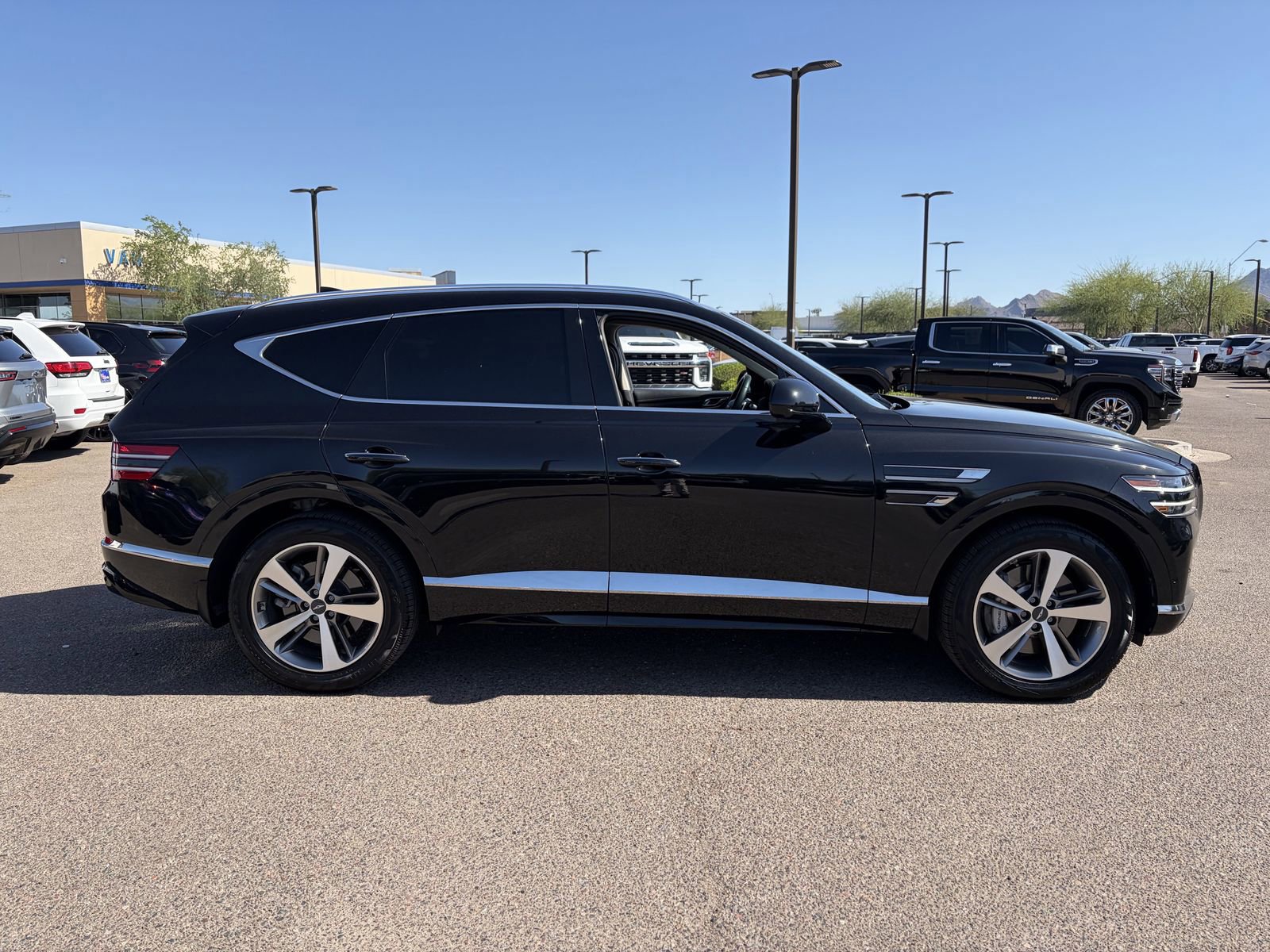 Used 2021 Genesis GV80 3.5T w/ Advanced Package 06 AWD/4WD image 7
