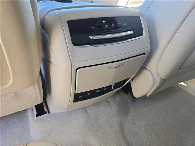 Used 2023 Cadillac Escalade ESV Sport Platinum w/ LPO, ONYX Package image 17