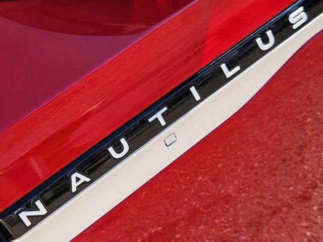 New 2025 Lincoln Nautilus Premier w/ Equipment Group 102A image 16