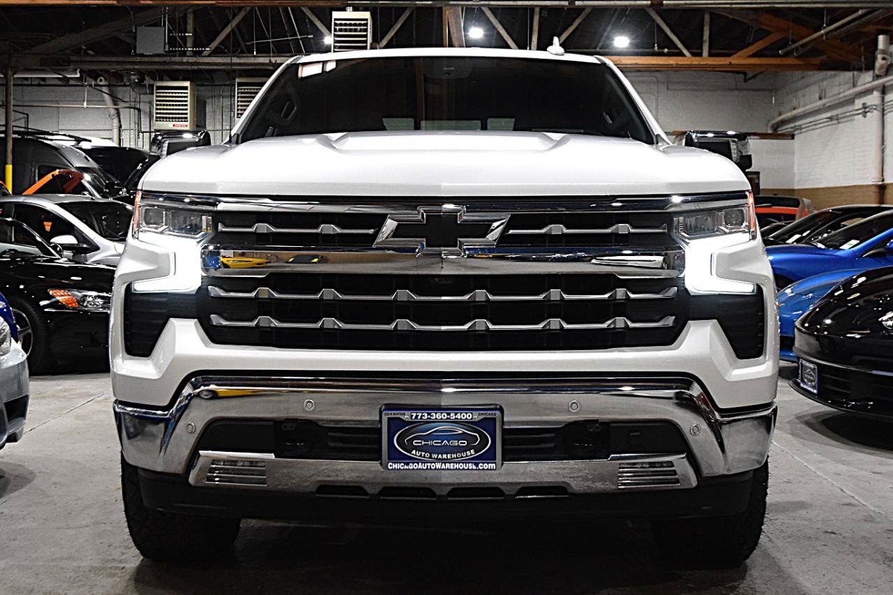 Used 2022 Chevrolet Silverado 1500 LTZ w/ LTZ Premium Package AWD/4WD image 2