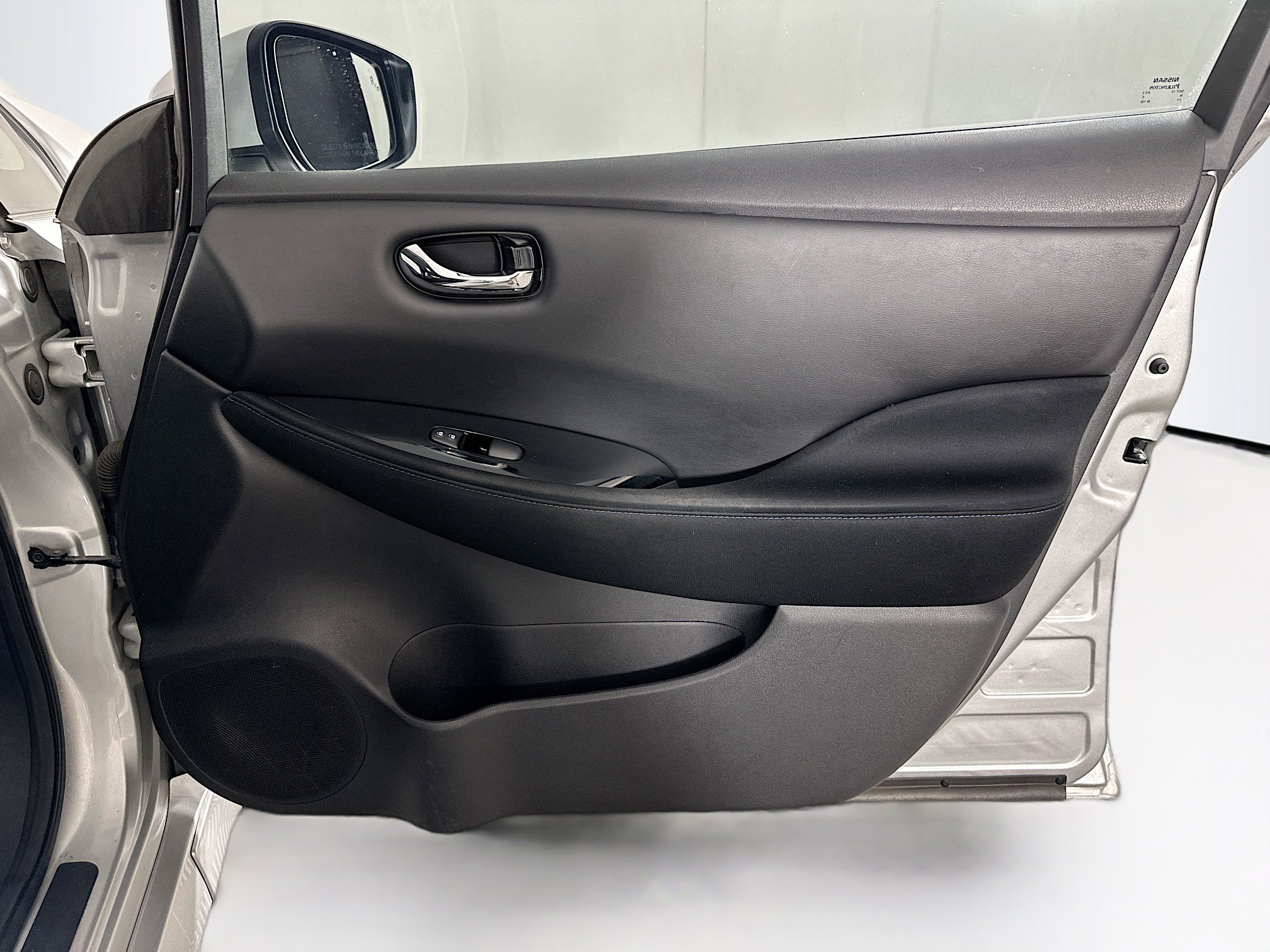 Used 2019 Nissan Leaf SV Plus w/ SV Plus Technology Package FWD image 31