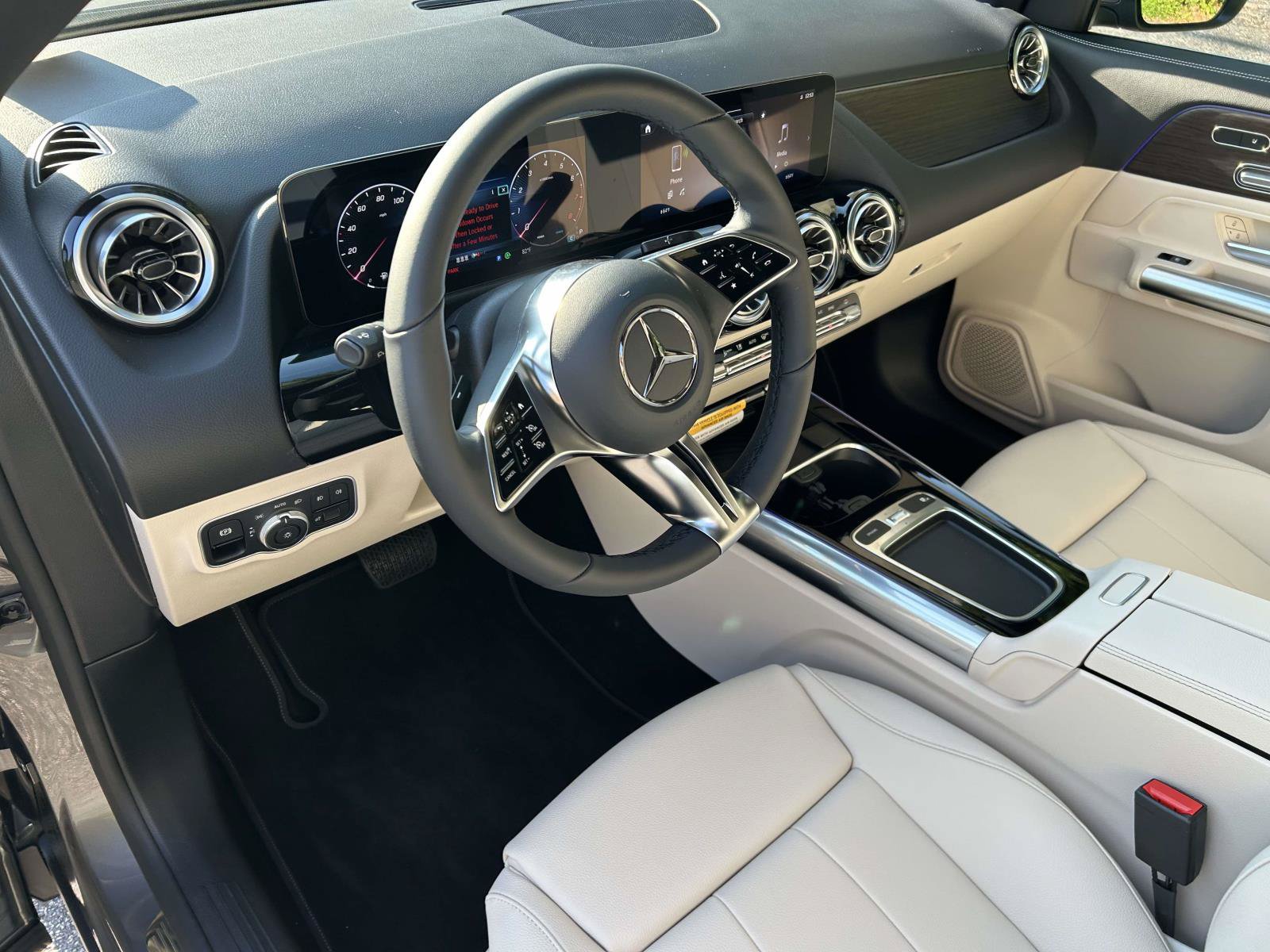 New 2026 Mercedes-Benz GLA 250 4MATIC image 17