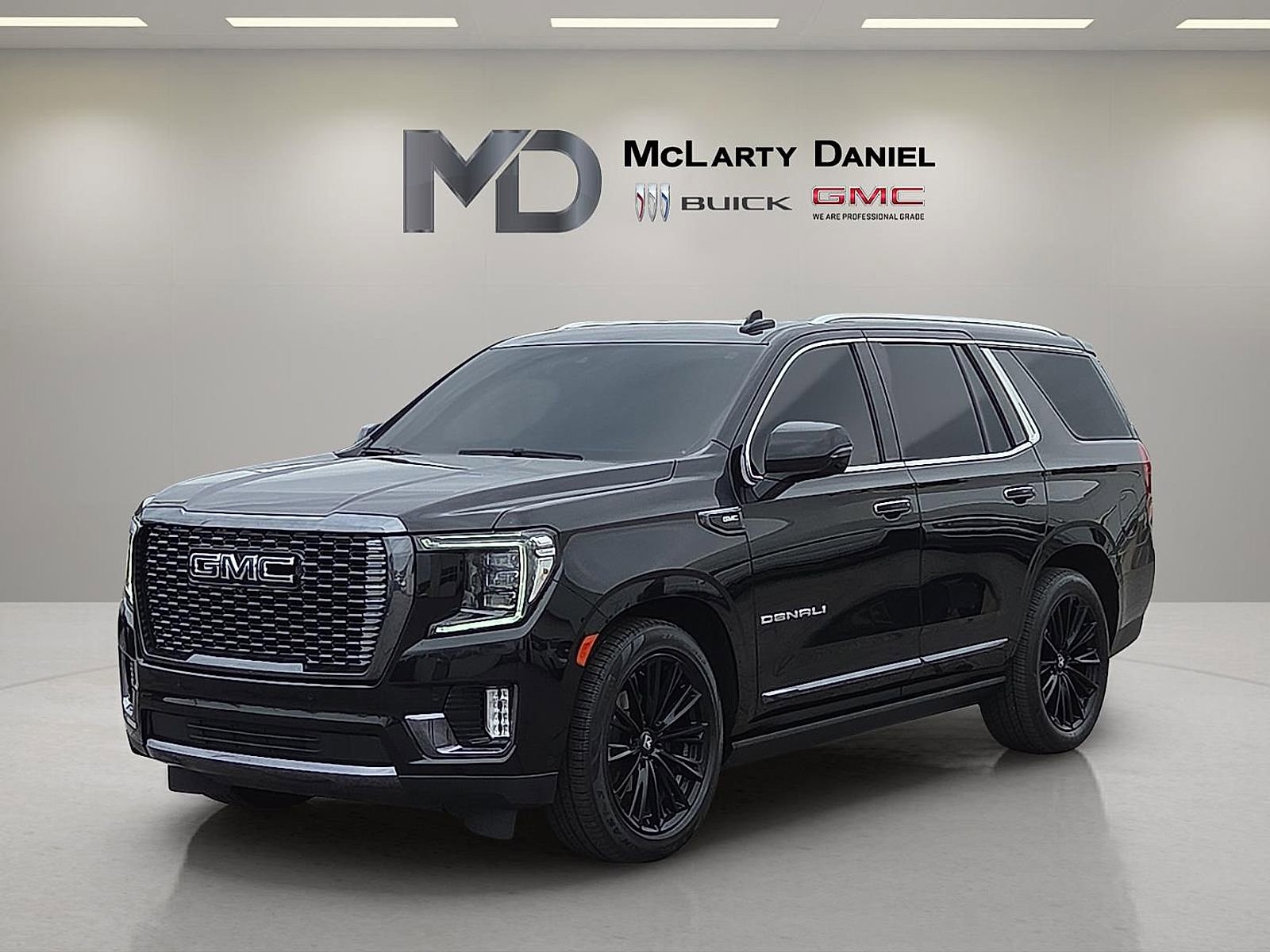 Certified 2023 GMC Yukon Denali Ultimate image 2