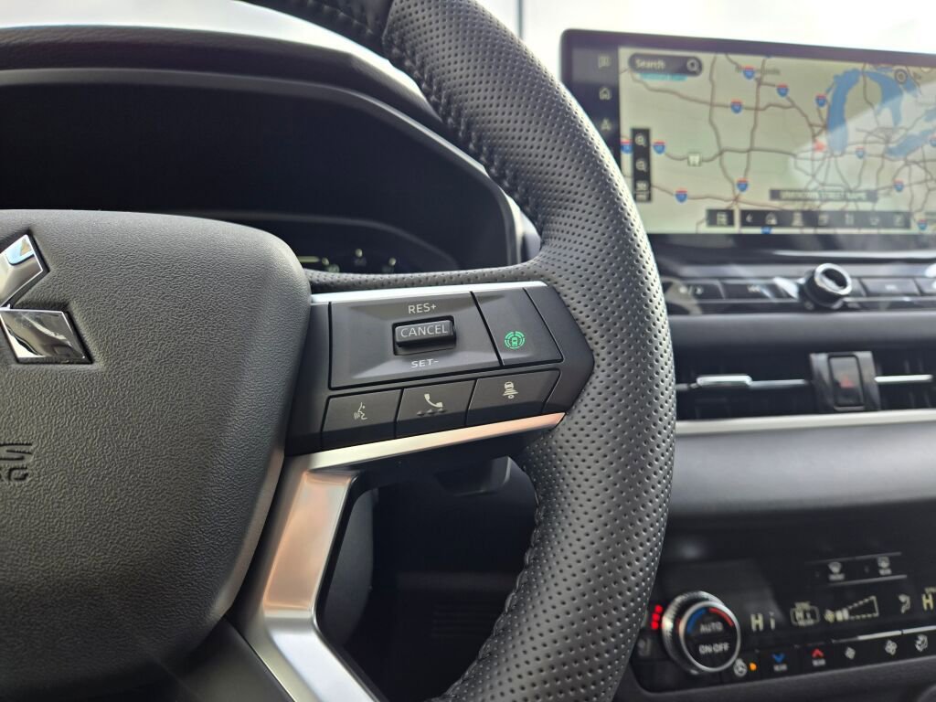 New 2026 Mitsubishi Outlander SEL AWD/4WD image 32