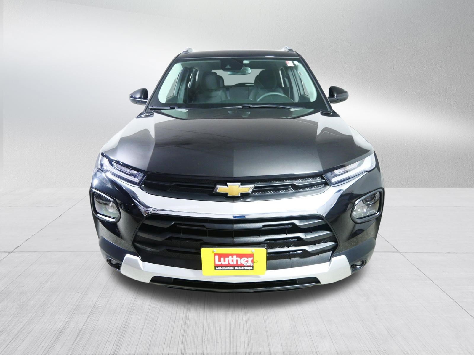 Used 2023 Chevrolet TrailBlazer LT w/ Convenience Package AWD/4WD image 2
