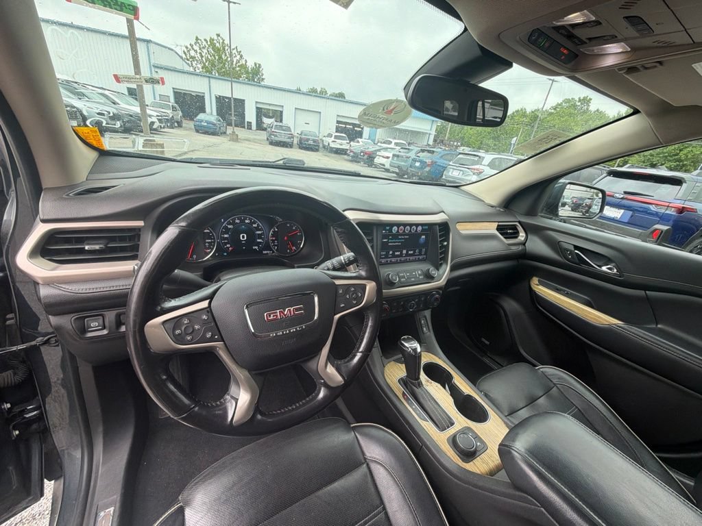 Used 2019 GMC Acadia Denali w/ Technology Package AWD/4WD image 14