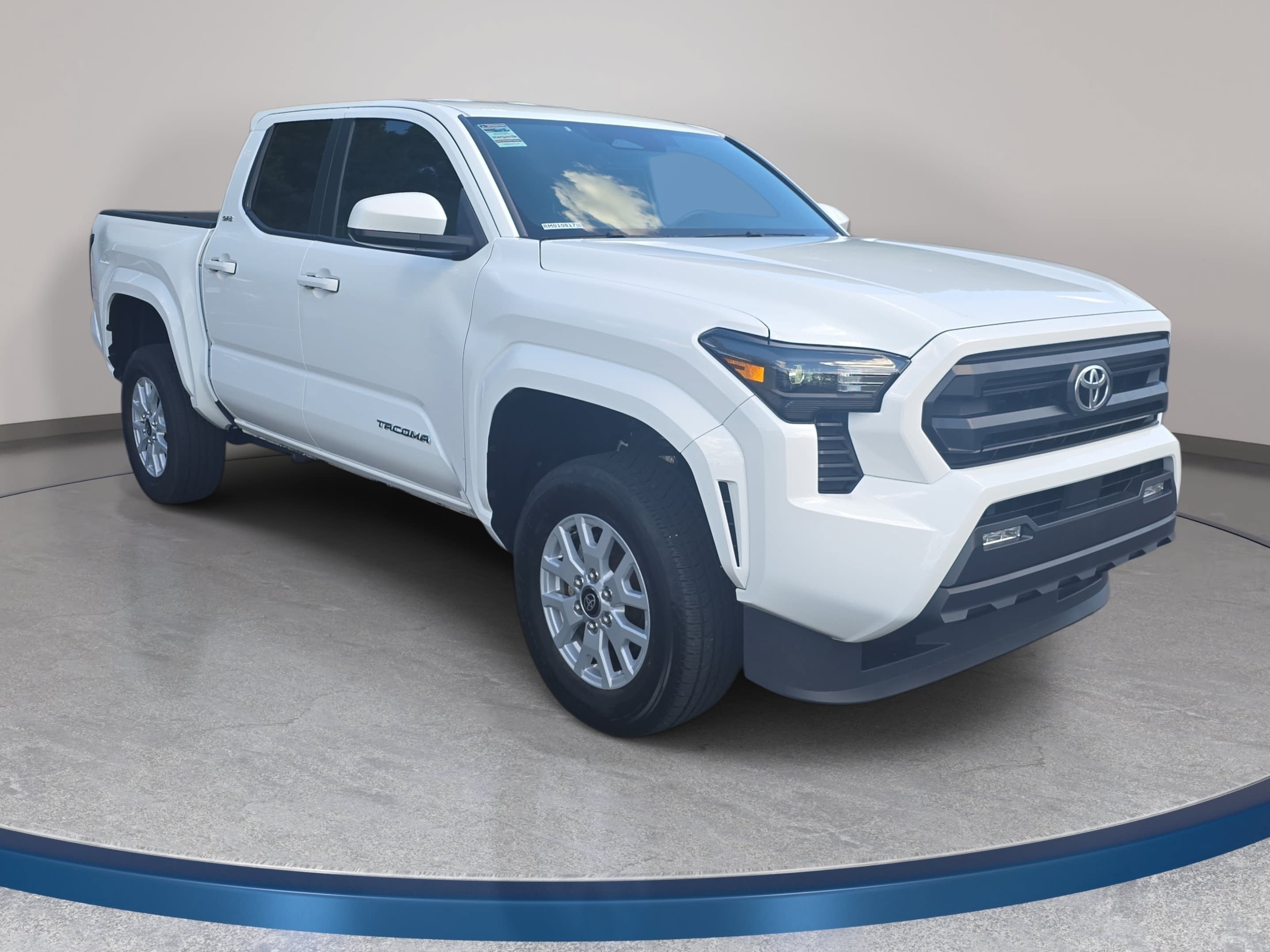 Used 2024 Toyota Tacoma SR5 RWD image 3