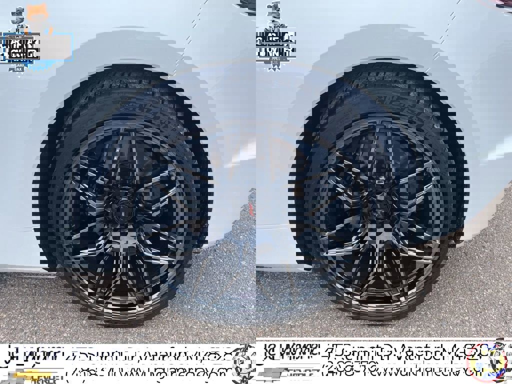 Used 2024 Chevrolet Corvette Z06 image 12