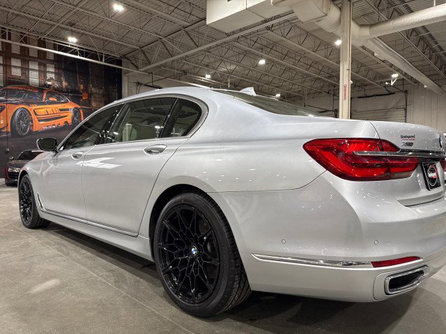 Used 2016 BMW 750i xDrive image 39