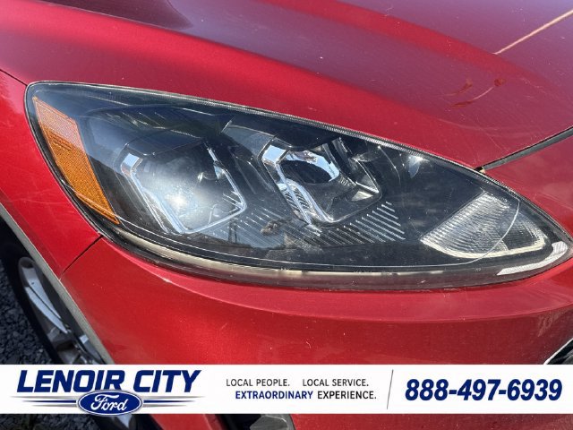 Used 2020 Ford Escape SE FWD image 8