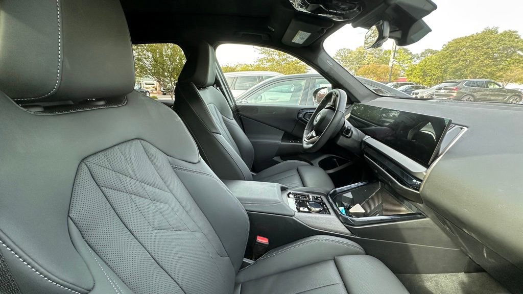 Used 2025 BMW X3 xDrive30i w/ Premium Package image 5