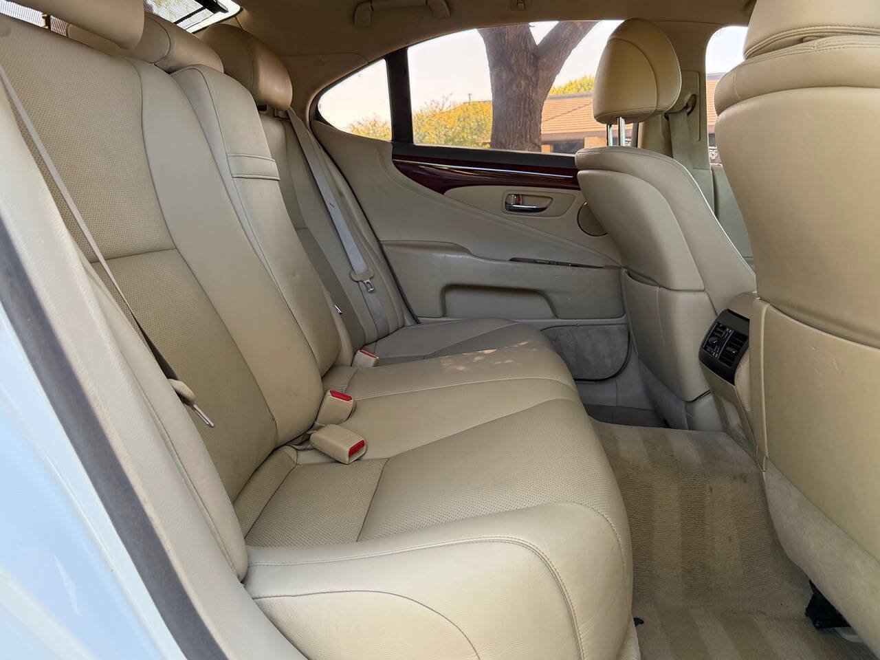 Used 2009 Lexus LS 460 w/ Comfort Pkg RWD image 15