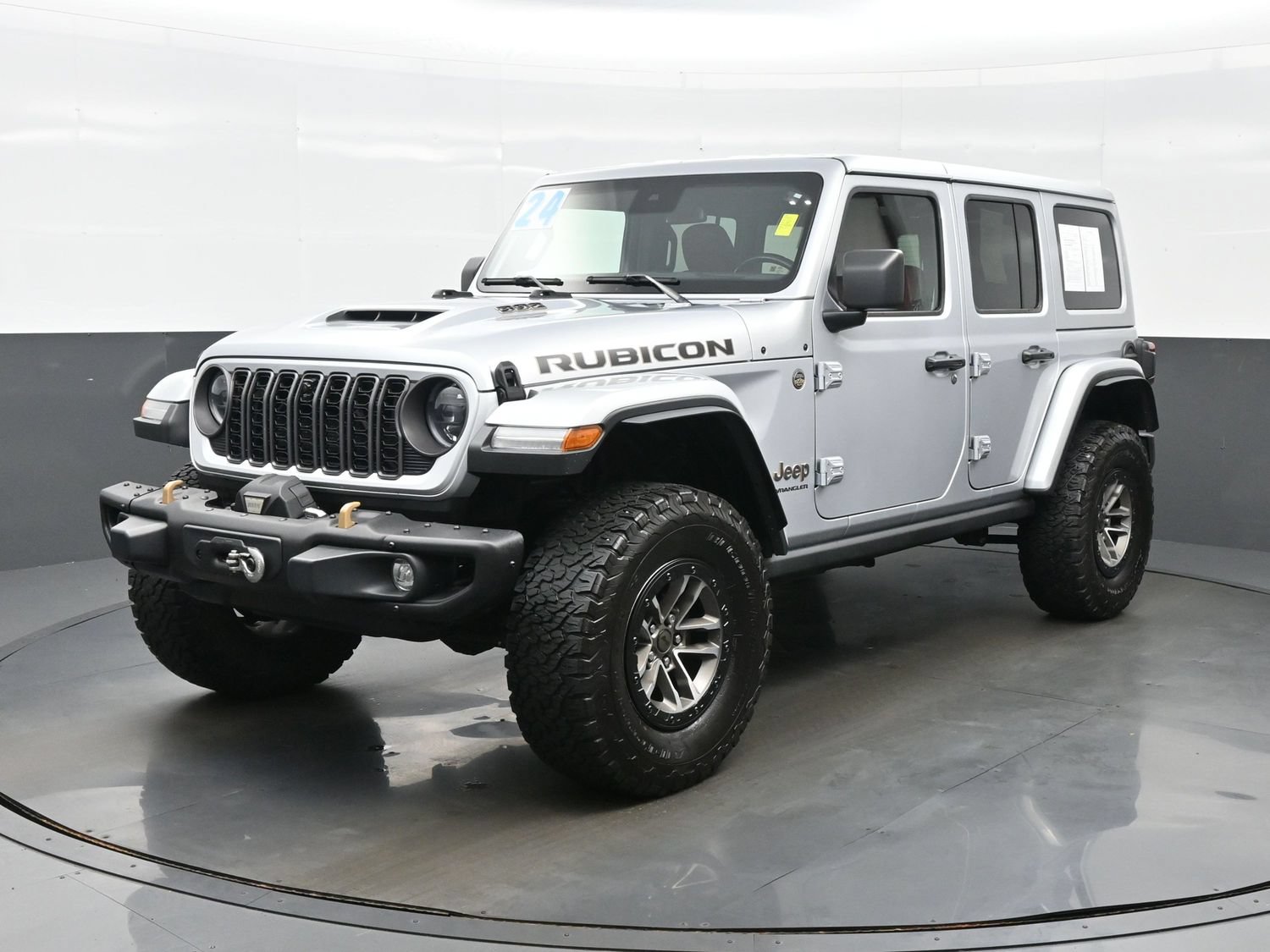 Used 2024 Jeep Wrangler Unlimited Rubicon 392 AWD/4WD image 2