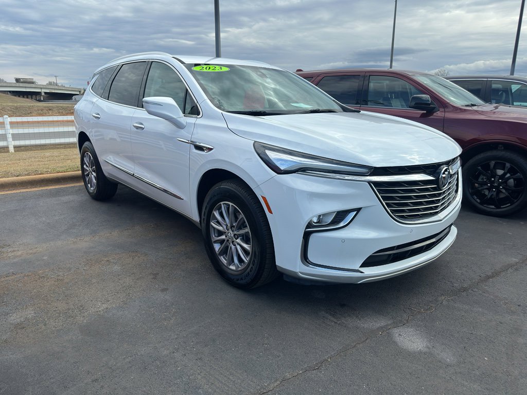 Used 2023 Buick Enclave Essence
