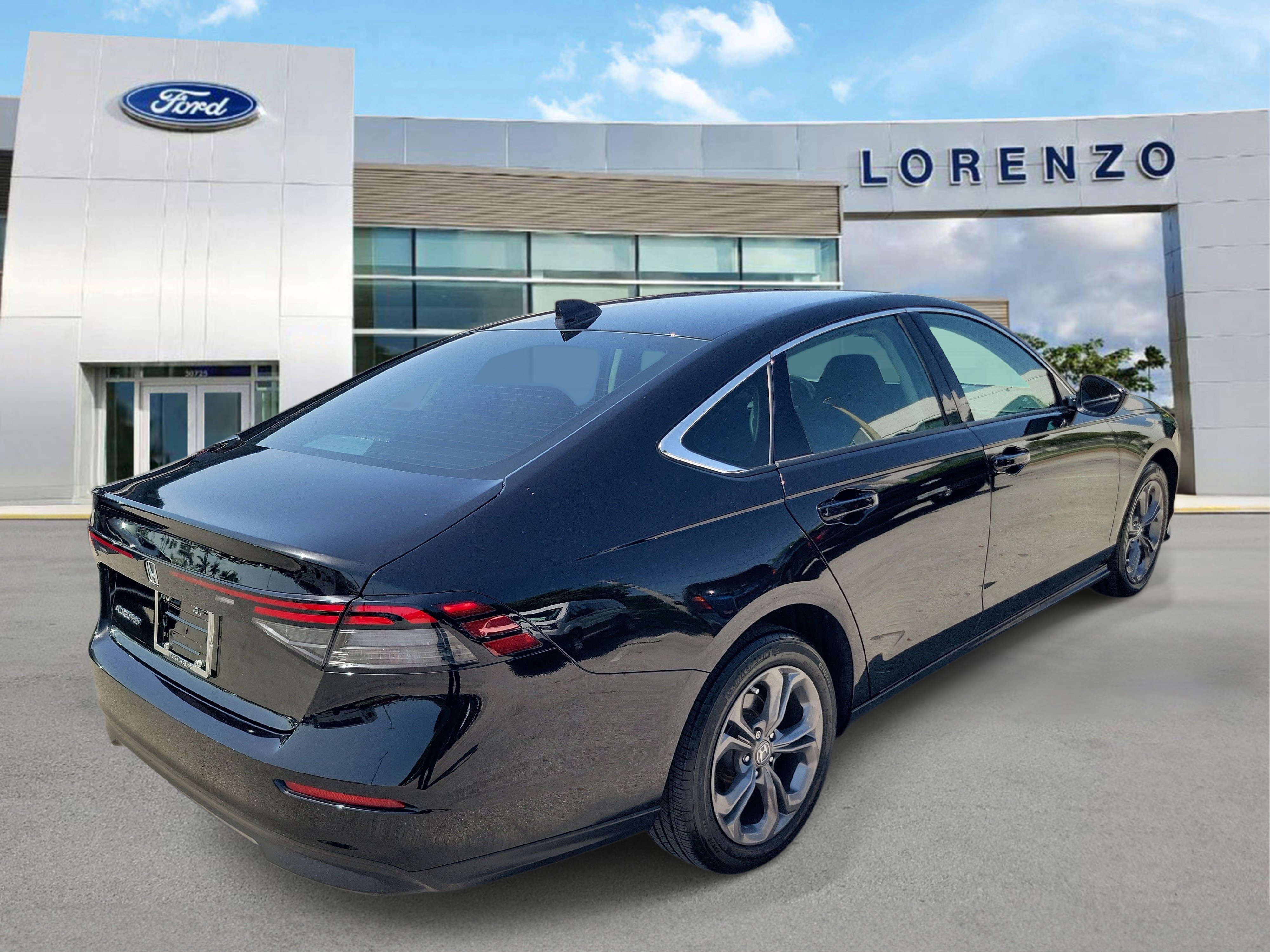 Used 2024 Honda Accord EX image 5