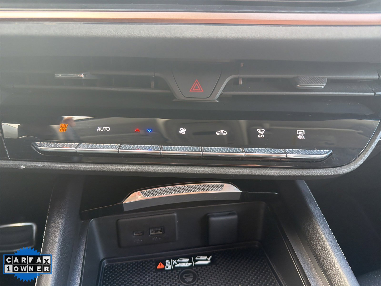 Used 2024 Buick Envision Sport Touring image 18