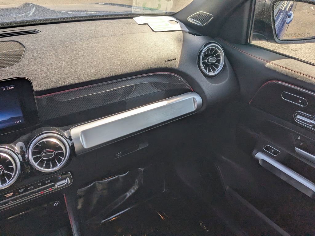 Certified 2024 Mercedes-Benz GLB 250 image 29