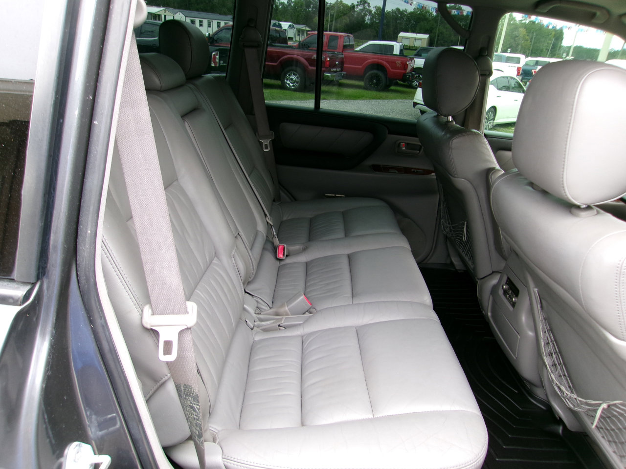 Used 2004 Toyota Land Cruiser image 15