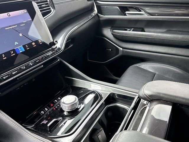 Used 2024 Jeep Wagoneer 4WD w/ Premium Group I image 27