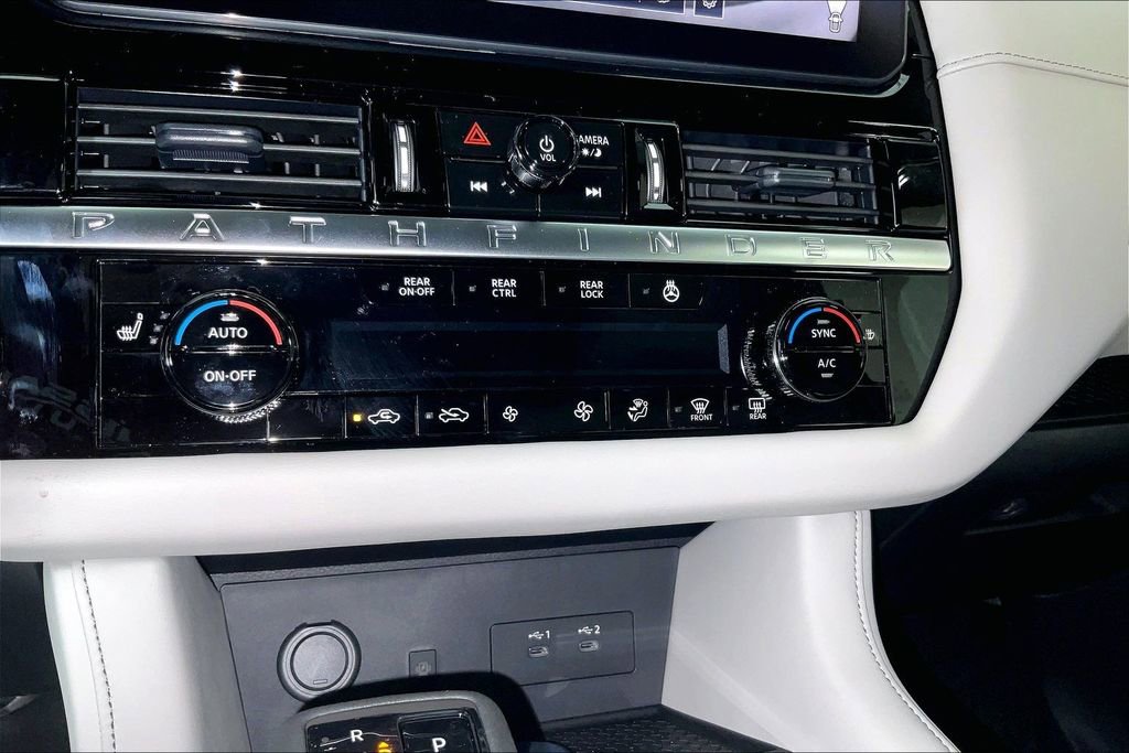 New 2026 Nissan Pathfinder SL image 32