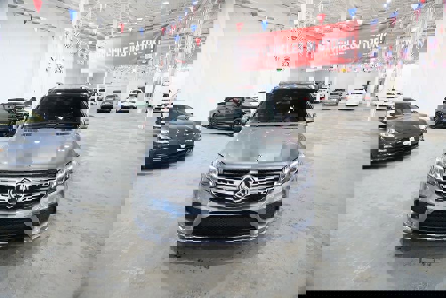 Used 2018 Mercedes-Benz GLS 550 4MATIC image 3