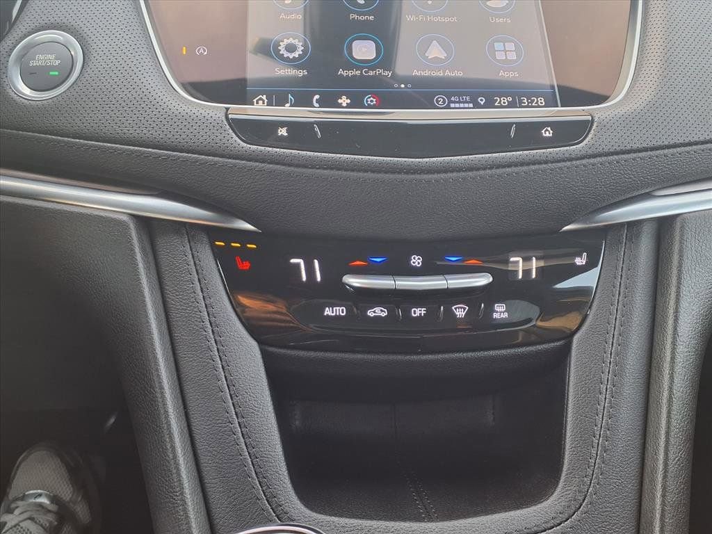 Used 2025 Cadillac XT5 Luxury image 18