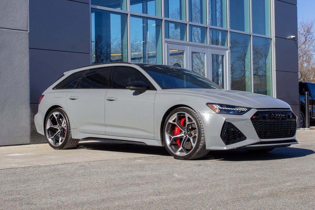 Used 2024 Audi RS 6 performance image 3