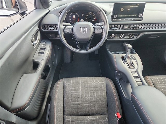 Used 2025 Honda HR-V Sport image 11