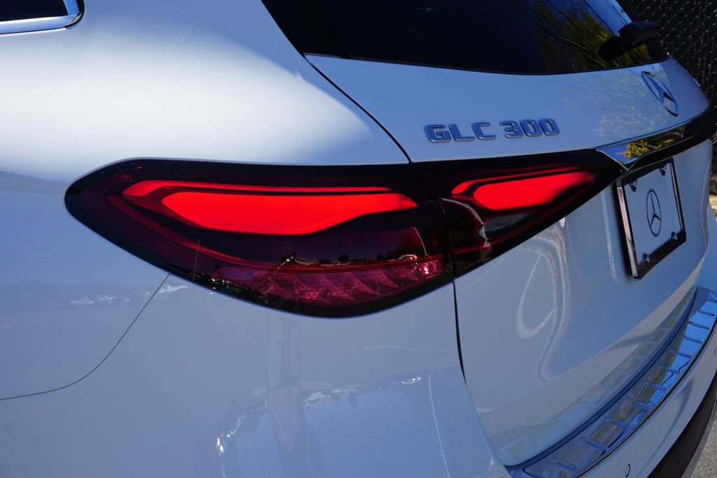 New 2026 Mercedes-Benz GLC 300 4MATIC image 14