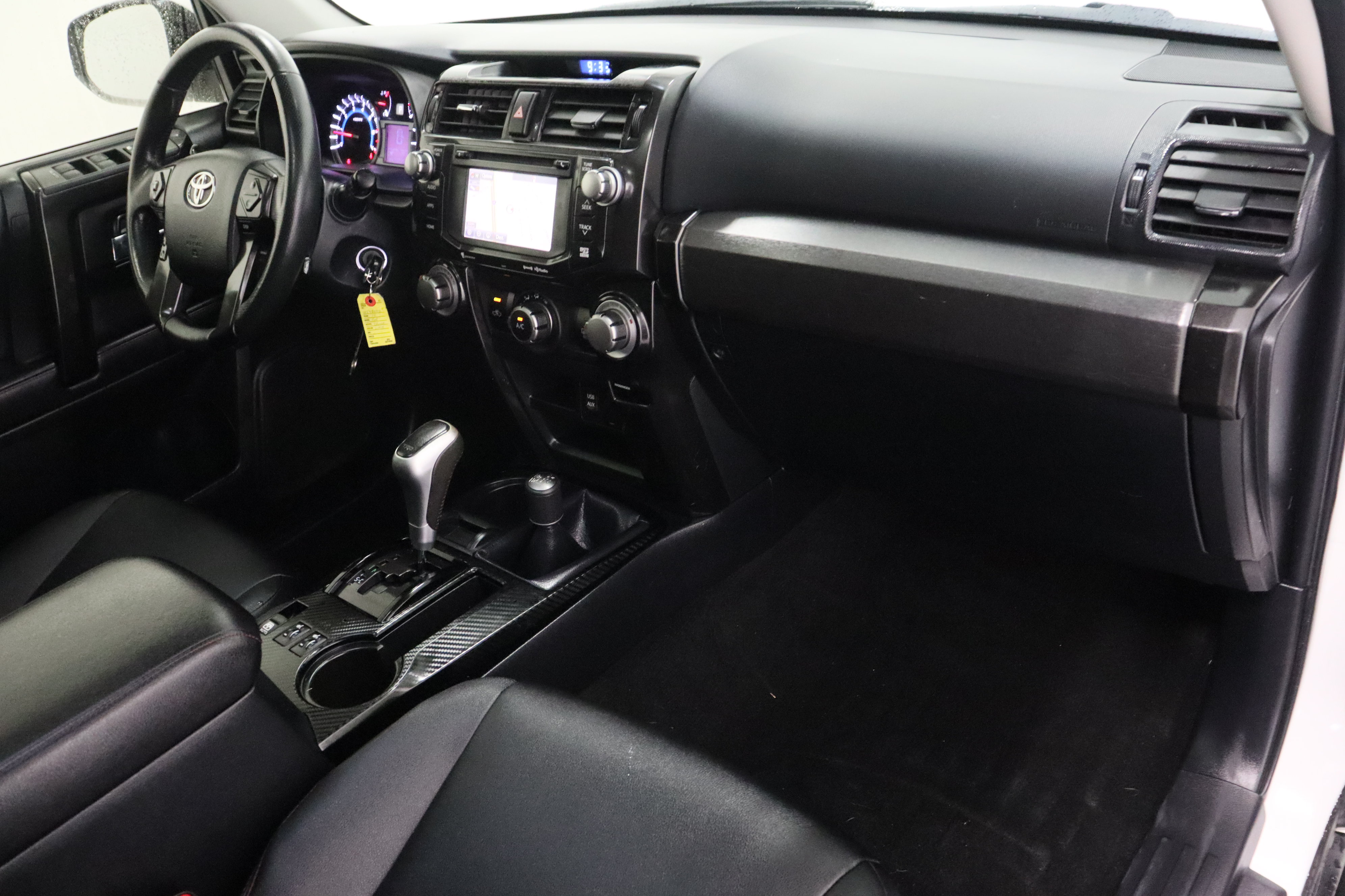 Used 2017 Toyota 4Runner TRD Off-Road Premium AWD/4WD image 36