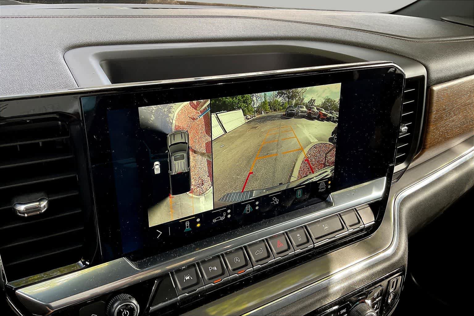 Used 2023 Chevrolet Silverado 1500 High Country w/ High Country Premium Package AWD/4WD image 40