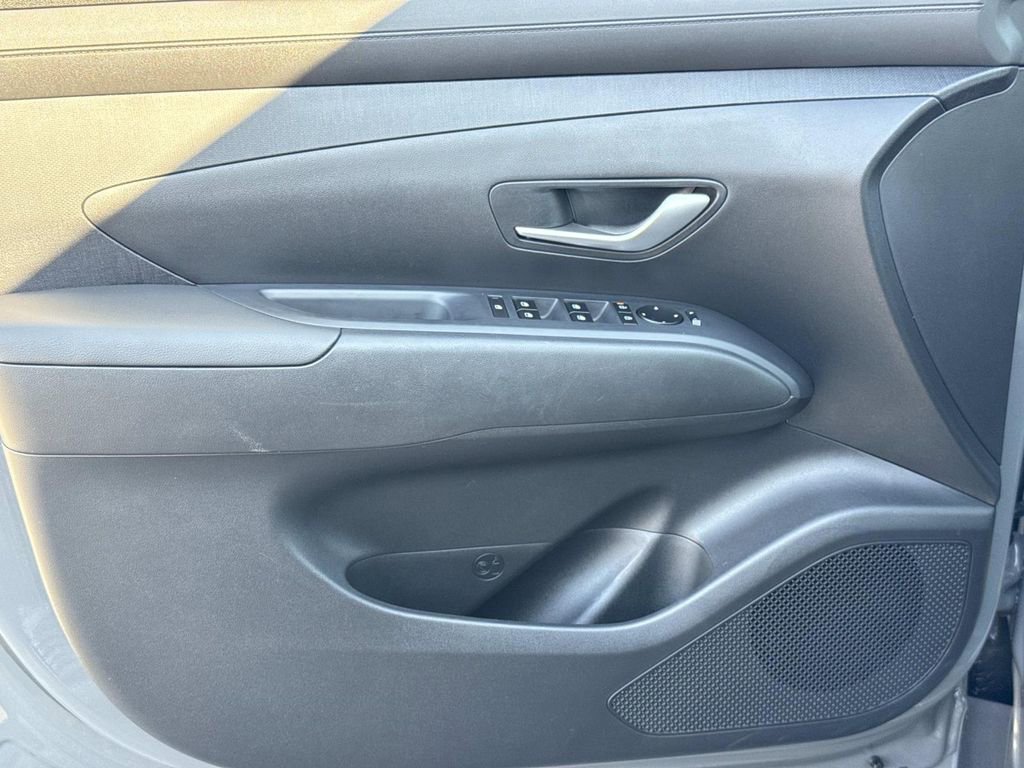 Used 2025 Hyundai Tucson SEL image 17
