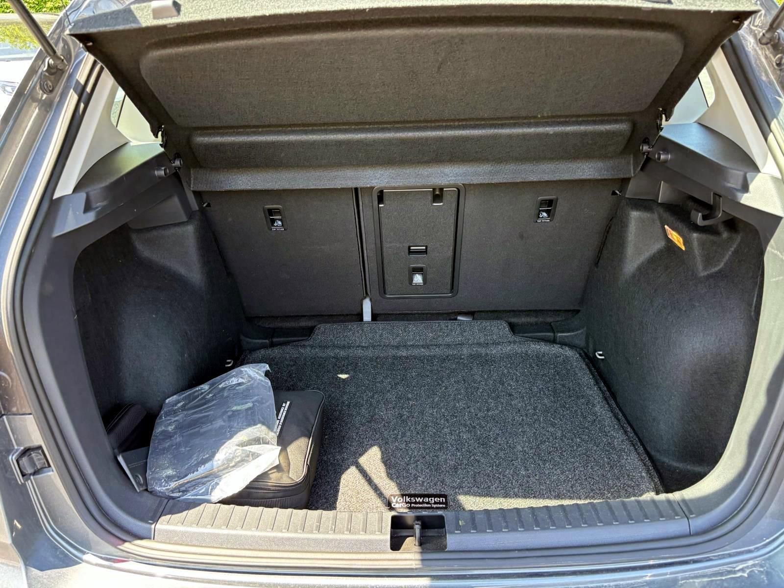 Certified 2023 Volkswagen Taos S FWD image 9