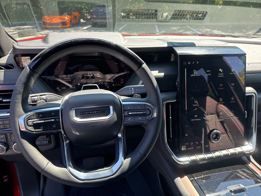 New 2025 GMC Yukon XL Denali w/ Denali Reserve Package image 18